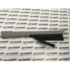 Накладка передньої стійки ліва Opel Corsa D HB 5дв. 2006-2014 13180562